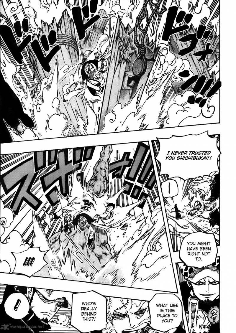 One Piece - Chapter 662 : Shichibukai Law Vs Vice Admiral Smoker